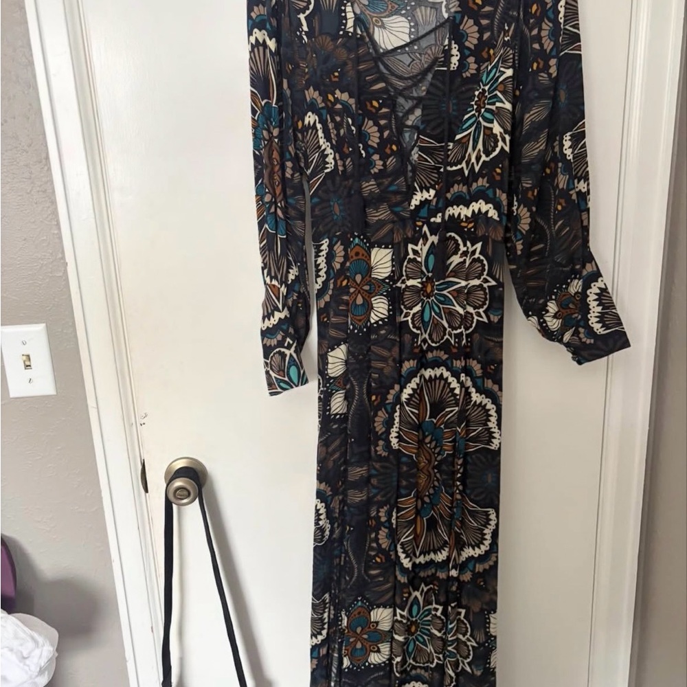 Forever 21 Long Sleeve Floral Maxi Dress in Teal, Brown and Cream
